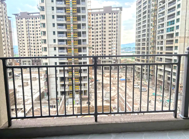 云南瀘西錦輝翡翠住宅項(xiàng)目<a href=http://xgqqs.cn target=_blank class=infotextkey>鋅鋼欄桿</a>工程