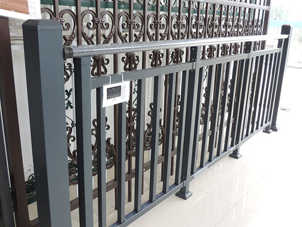 <a href=http://xgqqs.cn/news/industry/896.html target=_blank class=infotextkey>熱鍍鋅護欄</a>是怎么達到防腐效果的