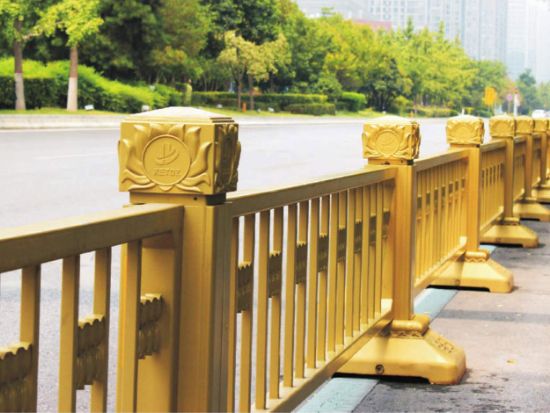 專業(yè)護(hù)欄制造商哪里找：華禹護(hù)欄匠心獨(dú)運(yùn)，守護(hù)每一寸邊界